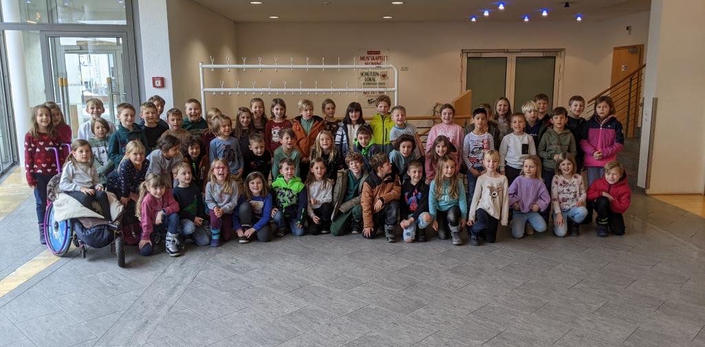 Gruppenbild 1a,1b und 2. Klasse