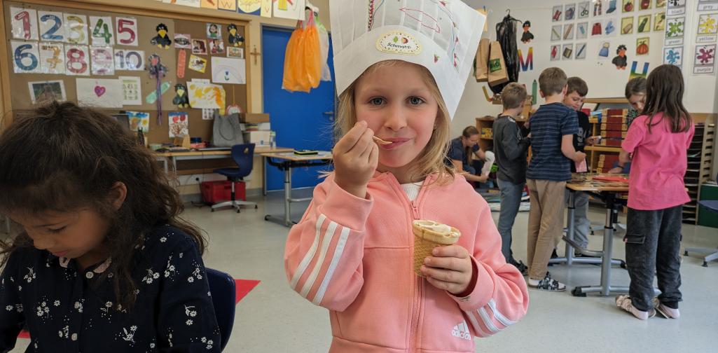 Kinder 1a Erdbeerverkostung