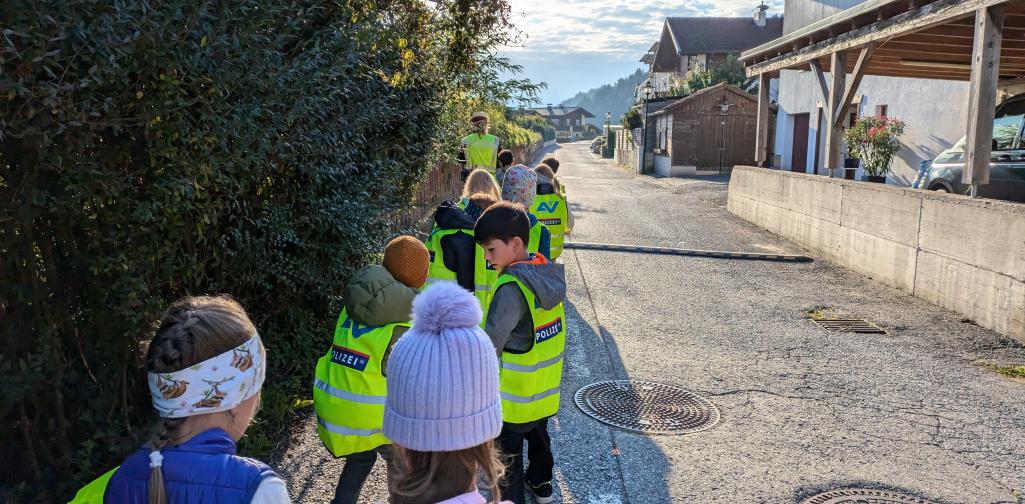 1. Klasse auf der Straße