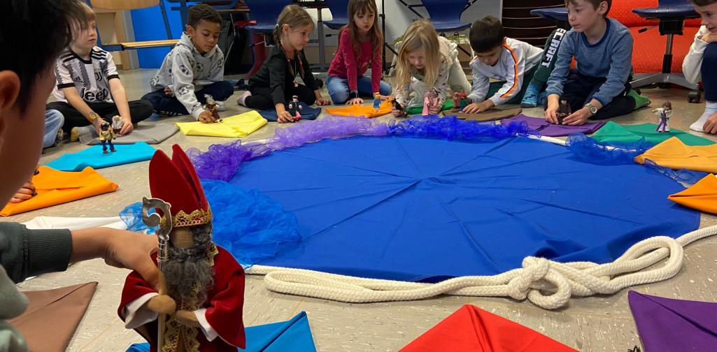 1. Klasse Sitzkreis zum Hl. Nikolaus